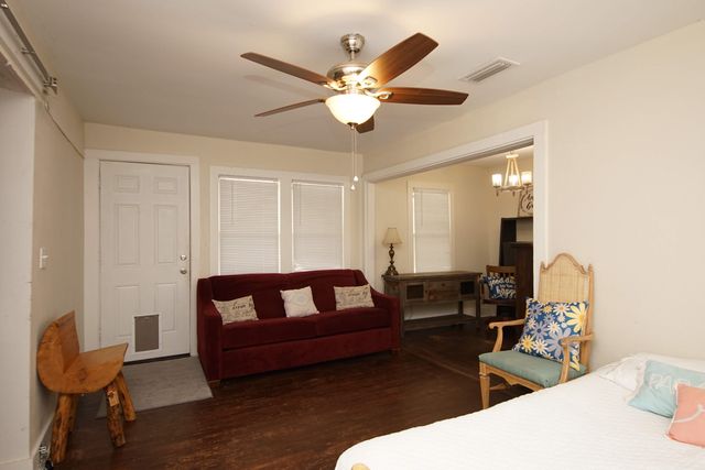 37 SE Magnolia Avenue, Fort Walton Beach, FL 32548