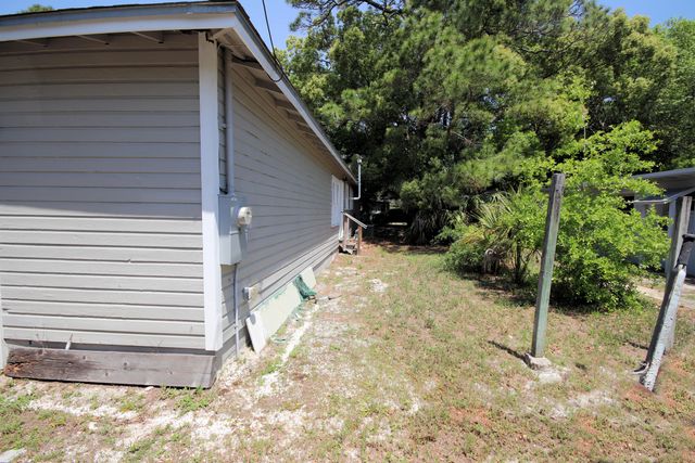 37 SE Magnolia Avenue, Fort Walton Beach, FL 32548