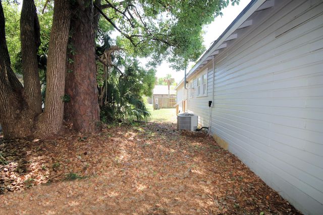 37 SE Magnolia Avenue, Fort Walton Beach, FL 32548