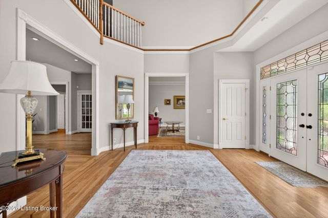 7422 Wycliffe Dr, Prospect, KY 40059