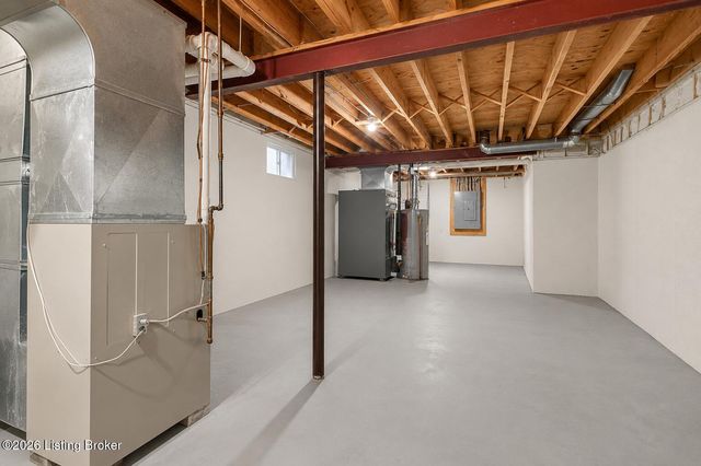 7422 Wycliffe Dr, Prospect, KY 40059