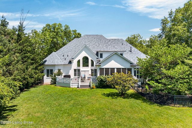 7422 Wycliffe Dr, Prospect, KY 40059