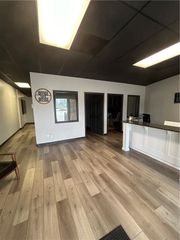 1412 S State Route 7 Highway, Blue Springs, MO 64014