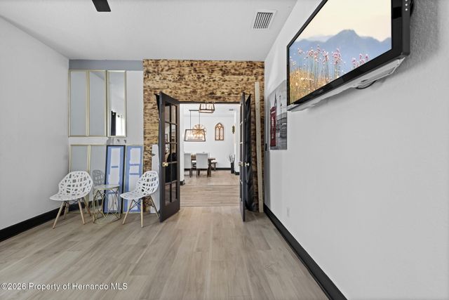 12034 Mandlin Road, Weeki Wachee, FL 34614