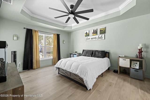 12034 Mandlin Road, Weeki Wachee, FL 34614