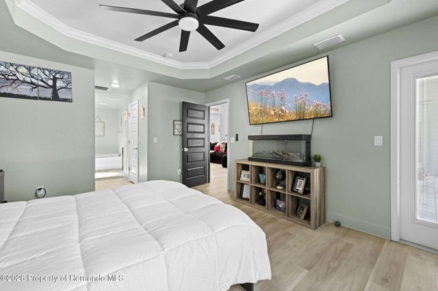 12034 Mandlin Road, Weeki Wachee, FL 34614