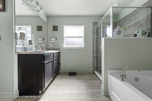 12034 Mandlin Road, Weeki Wachee, FL 34614