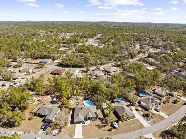 12034 Mandlin Road, Weeki Wachee, FL 34614