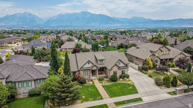 10651 S BISON TRAIL COVE, South Jordan, UT 84095