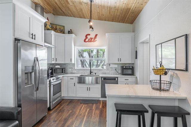 3407 29TH STREET W, Bradenton, FL 34205