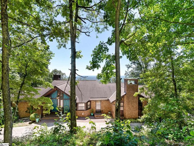 875 Altamont Road, Greenville, SC 29609