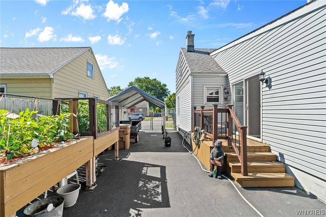 276 Westbrook Drive, Cheektowaga, NY 14225