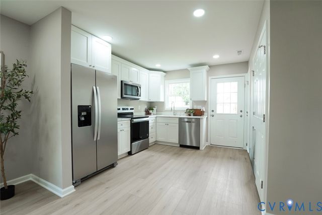 25723 Dinwiddie Ave, North Dinwiddie, VA 23803