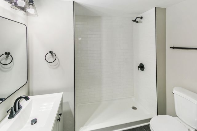 214 N Gay Court, Glenwood, IL 60425