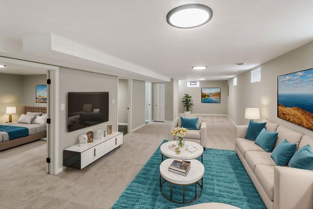 214 N Gay Court, Glenwood, IL 60425