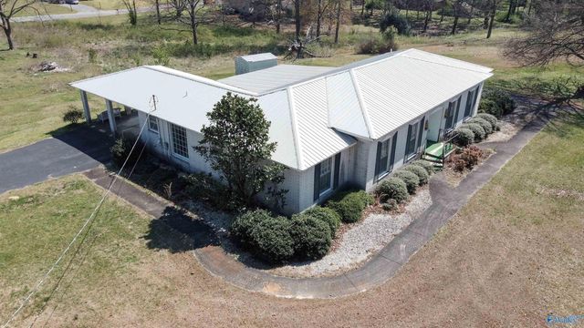 181 Justice Street, Crossville, AL 35962