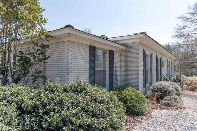 181 Justice Street, Crossville, AL 35962