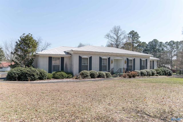 181 Justice Street, Crossville, AL 35962