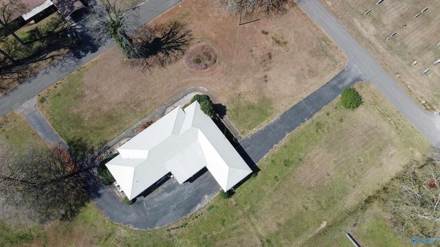 181 Justice Street, Crossville, AL 35962