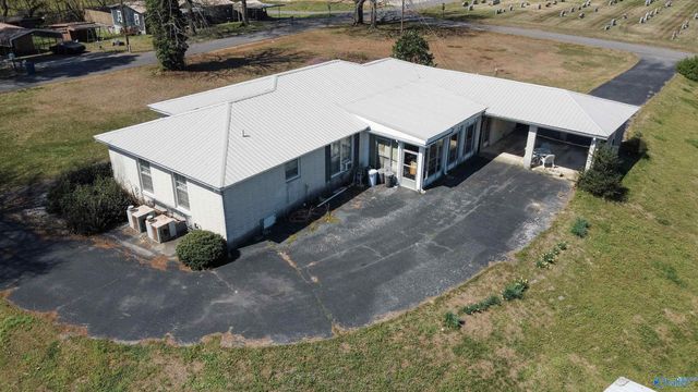 181 Justice Street, Crossville, AL 35962