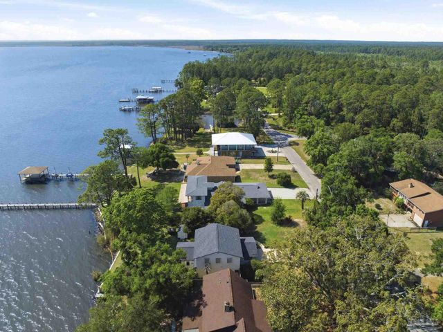 3491 Maikai Dr, Pensacola, FL 32526