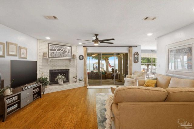 3491 Maikai Dr, Pensacola, FL 32526