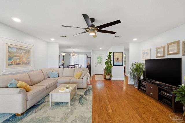 3491 Maikai Dr, Pensacola, FL 32526
