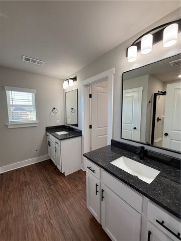 27 N Banner Avenue, Farmington, AR 72730