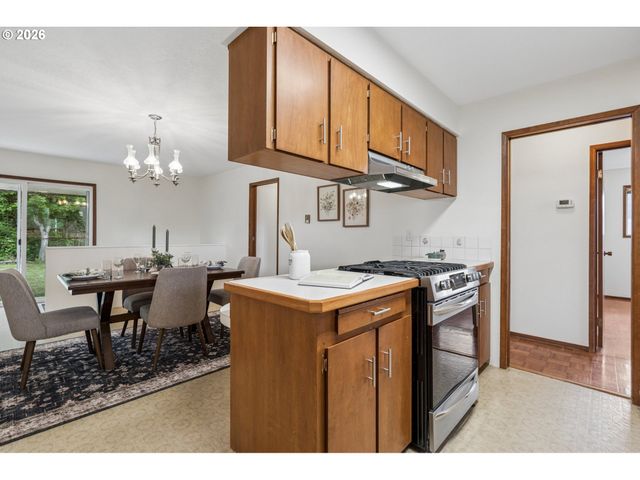 1450 Sw 26TH Ct, Gresham, OR 97080
