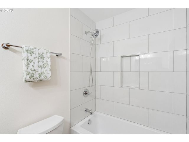 1450 Sw 26TH Ct, Gresham, OR 97080