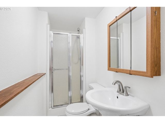 1450 Sw 26TH Ct, Gresham, OR 97080