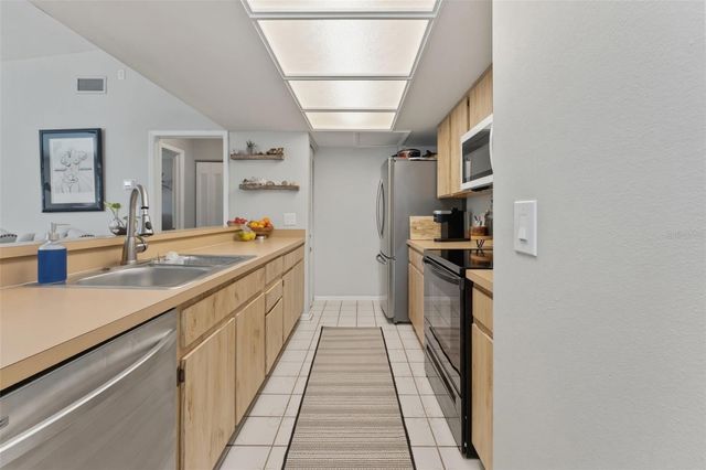 39650 US HIGHWAY 19 N 141, Tarpon Springs, FL 34689