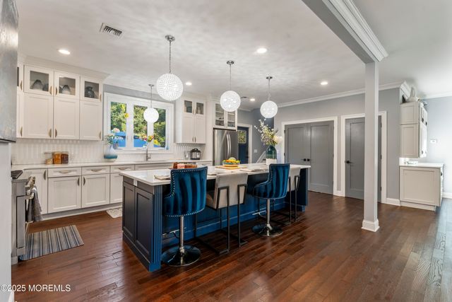 832 Holmdel Road, Holmdel, NJ 07733