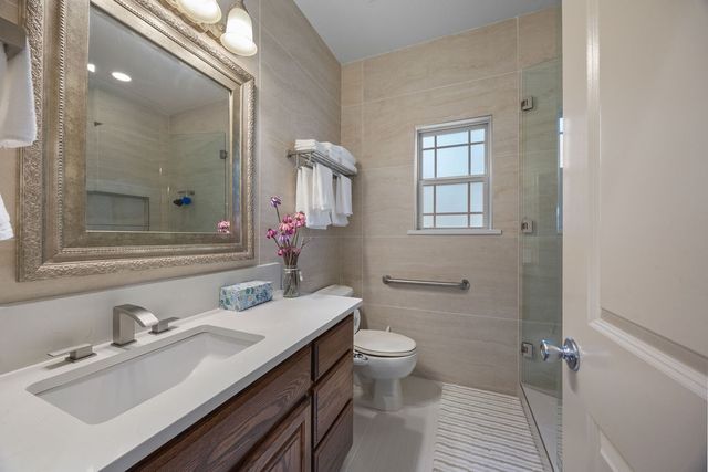 24 Granshire Drive, Bella Vista, AR 72714