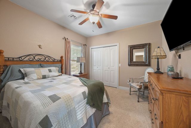 24 Granshire Drive, Bella Vista, AR 72714