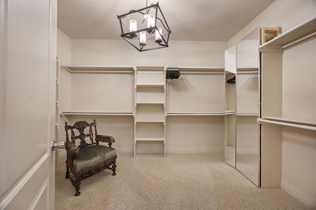 24 Granshire Drive, Bella Vista, AR 72714