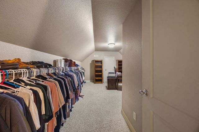 24 Granshire Drive, Bella Vista, AR 72714
