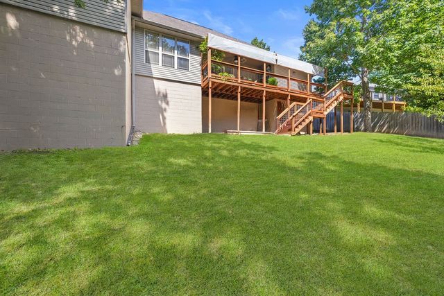 24 Granshire Drive, Bella Vista, AR 72714