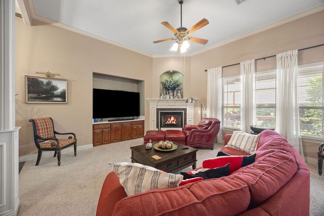 24 Granshire Drive, Bella Vista, AR 72714
