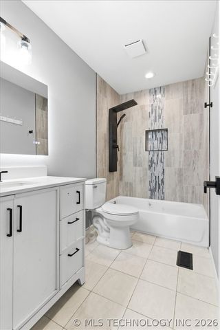 9035 E 67th Street, Tulsa, OK 74133