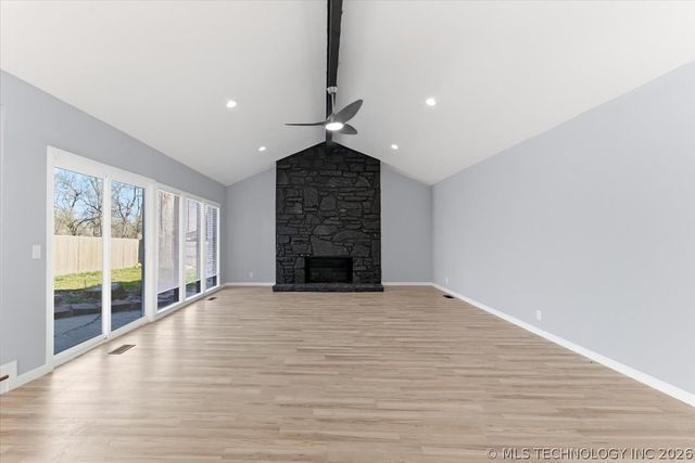 9035 E 67th Street, Tulsa, OK 74133