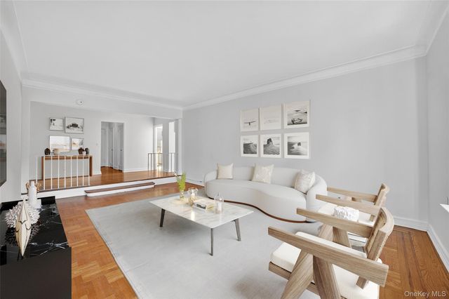 35 Parkview Avenue 6K, Bronxville, NY 10708