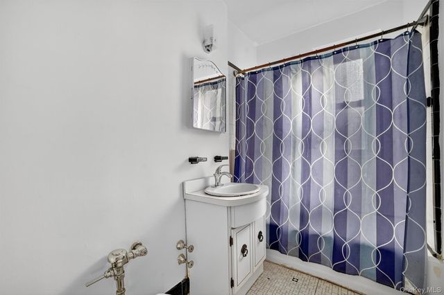 35 Parkview Avenue 6K, Bronxville, NY 10708