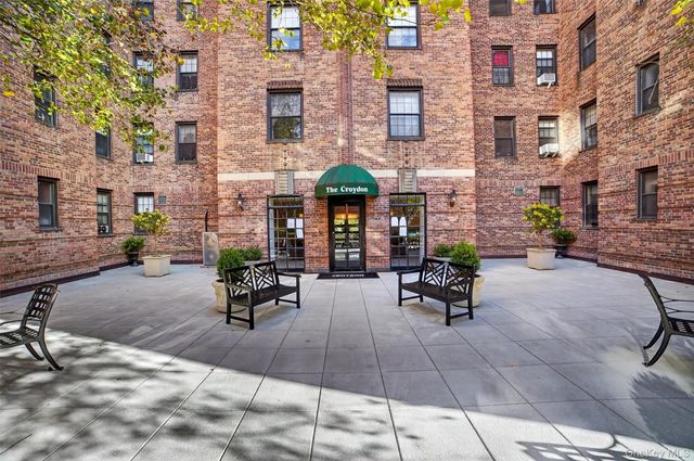 35 Parkview Avenue 6K, Bronxville, NY 10708