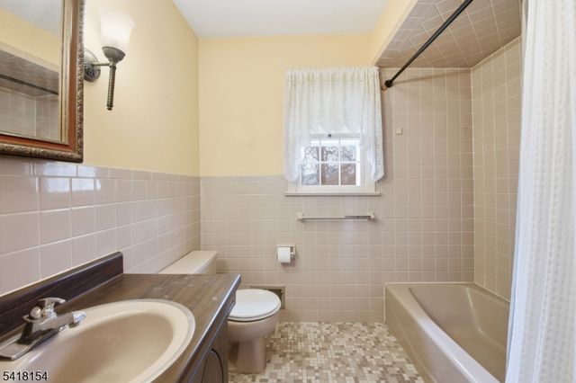 198 Lambert St, Cranford Twp., NJ 07016