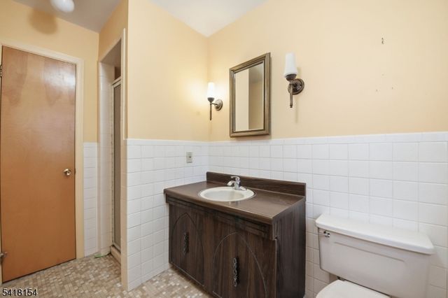 198 Lambert St, Cranford Twp., NJ 07016