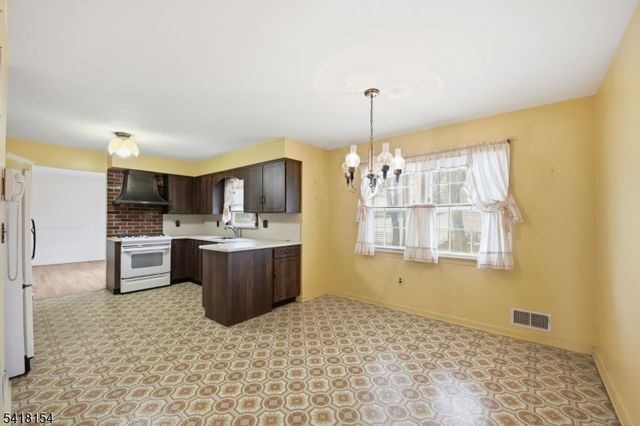 198 Lambert St, Cranford Twp., NJ 07016