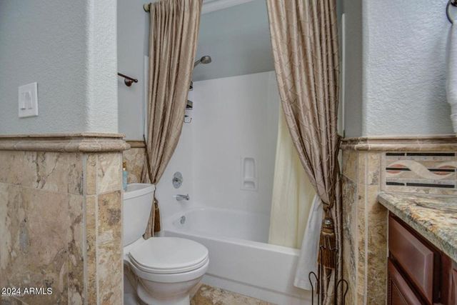 14652 S 7TH Place, Phoenix, AZ 85048