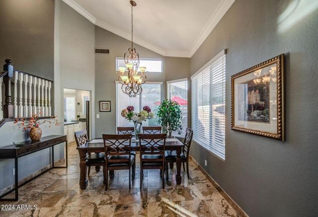 14652 S 7TH Place, Phoenix, AZ 85048