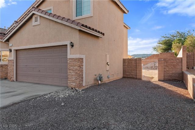 2715 Brinkley Manor Street, Laughlin, NV 89029